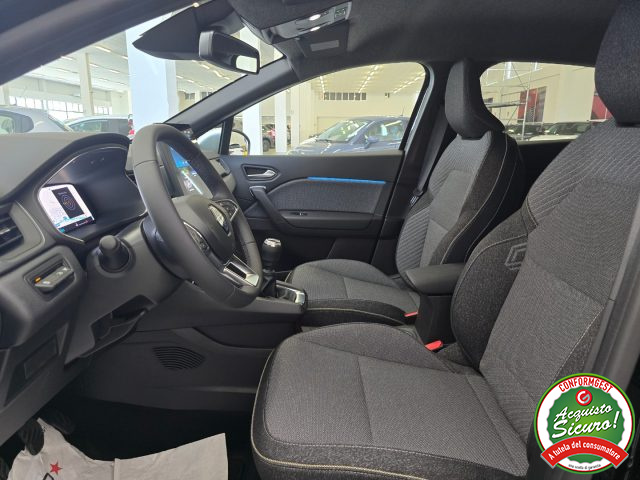 RENAULT Captur usata, con USB