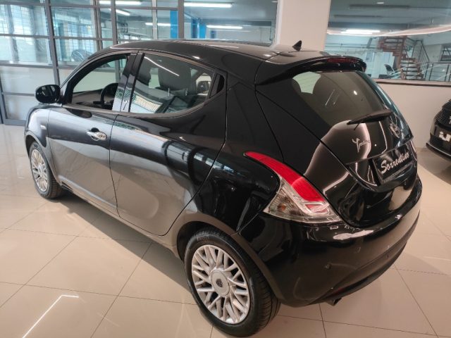 LANCIA Ypsilon usata, con ESP