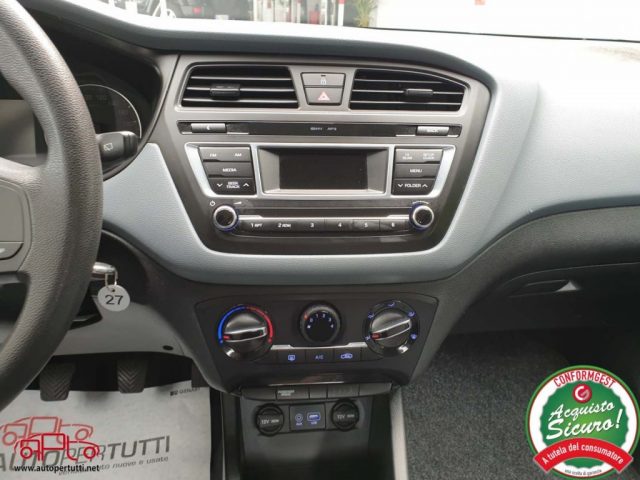 HYUNDAI i20 usata, con Fendinebbia