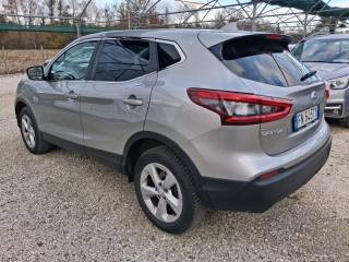 NISSAN Qashqai usata, con Boardcomputer