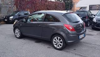 OPEL Corsa usata, con Autoradio