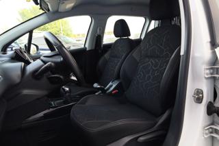 PEUGEOT 2008 usata, con Autoradio