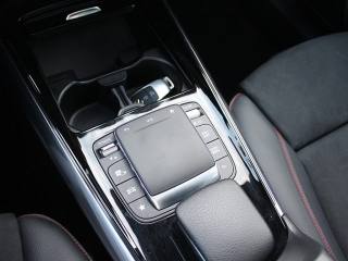 MERCEDES-BENZ GLA 200 usata, con Sensore di pioggia