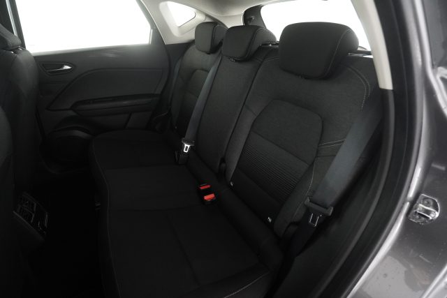 RENAULT Captur usata 9