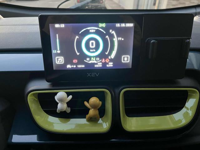 XEV Yoyo usata, con Bluetooth