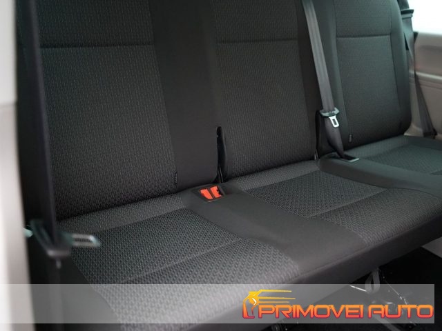 VOLKSWAGEN Caravelle usata, con ESP