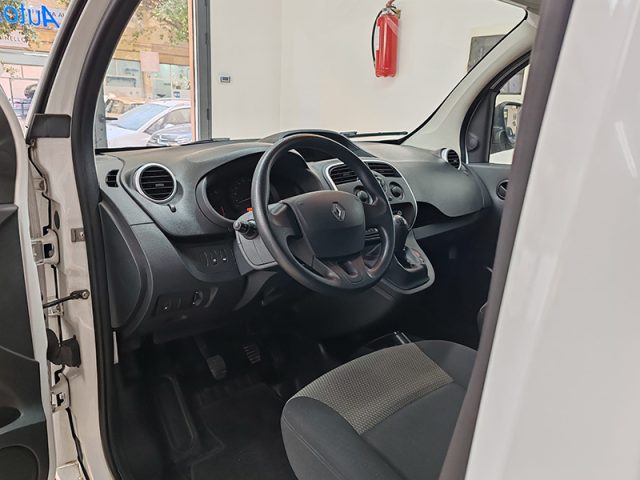 RENAULT Kangoo usata, con Servosterzo