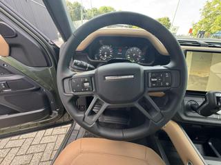 LAND ROVER Defender usata, con Airbag