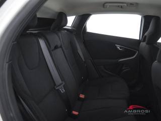 VOLVO V40 Cross Country usata 10