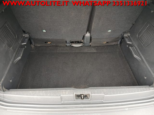 RENAULT Captur usata, con Touch screen