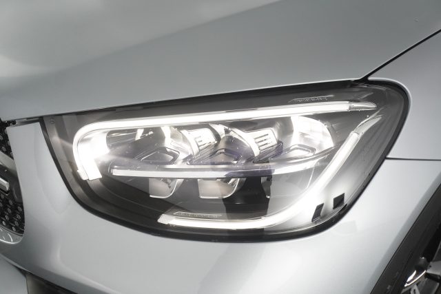 MERCEDES-BENZ GLC 220 usata 14