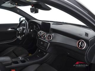 MERCEDES-BENZ GLA 200 usata 11