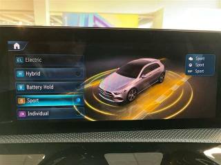 MERCEDES-BENZ CLA usata 14