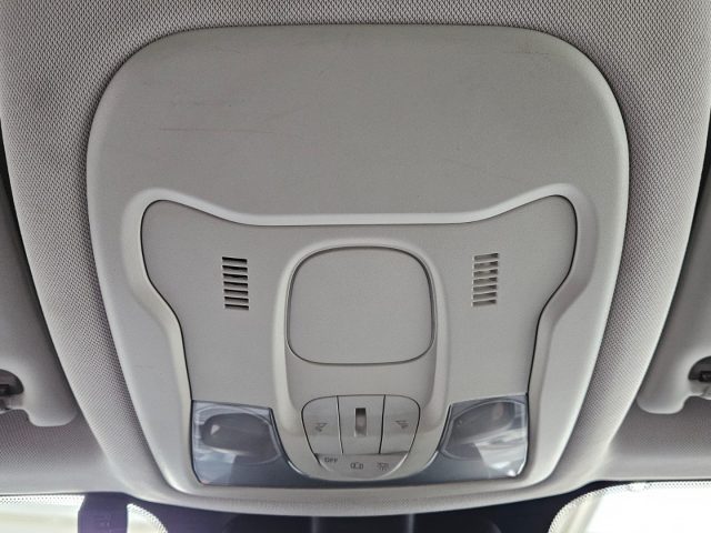 JEEP Renegade usata, con USB