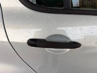 RENAULT Modus usata, con Cerchioni in acciaio