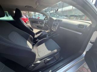 VOLKSWAGEN Scirocco usata, con Autoradio