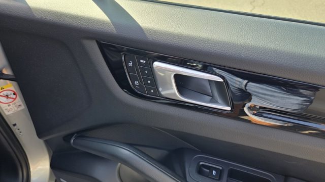 PORSCHE Cayenne usata, con Sedili riscaldati