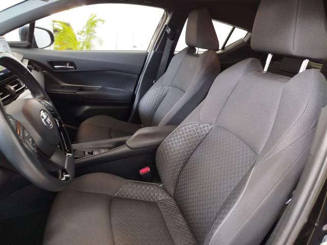 TOYOTA C-HR usata, con Climatizzatore
