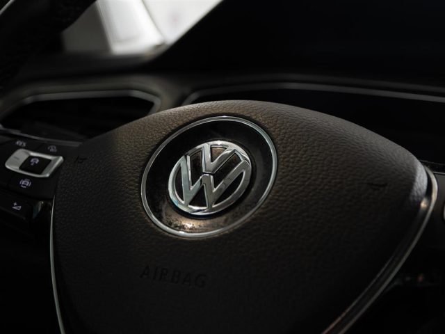 VOLKSWAGEN T-Roc usata, con Servosterzo