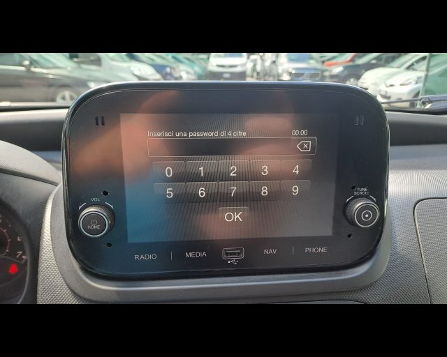 FIAT Fiorino usata, con Autoradio digitale