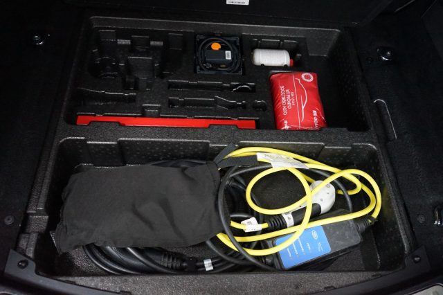 JAGUAR E-Pace usata 36