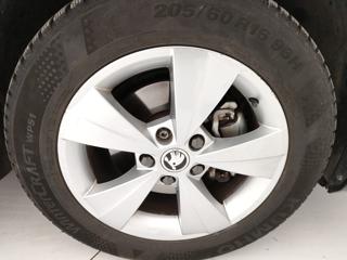 SKODA Octavia usata, con Controllo elettronico della corsia