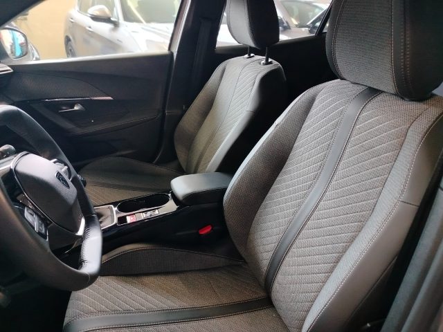PEUGEOT 2008 usata 27