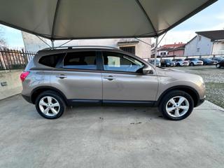 NISSAN Qashqai+2 usata, con Boardcomputer