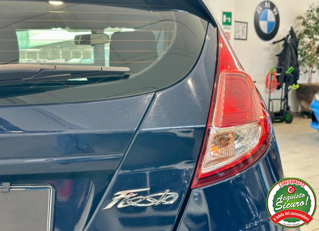 FORD Fiesta usata, con Autoradio