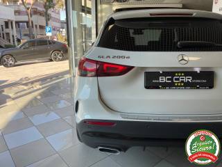MERCEDES-BENZ GLA 200 usata, con Portellone posteriore elettrico