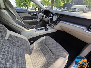 VOLVO V60 usata, con Portellone posteriore elettrico