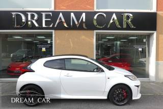 TOYOTA Yaris usata, con Autoradio