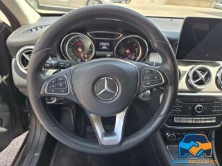 MERCEDES-BENZ GLA 180 usata 31