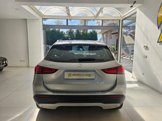 MERCEDES-BENZ GLA 180 usata, con Boardcomputer
