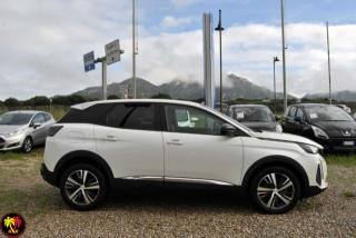 PEUGEOT 3008 usata, con Sensori di parcheggio posteriori