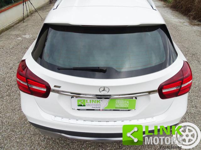MERCEDES-BENZ GLA 180 usata, con Specchietti laterali elettrici