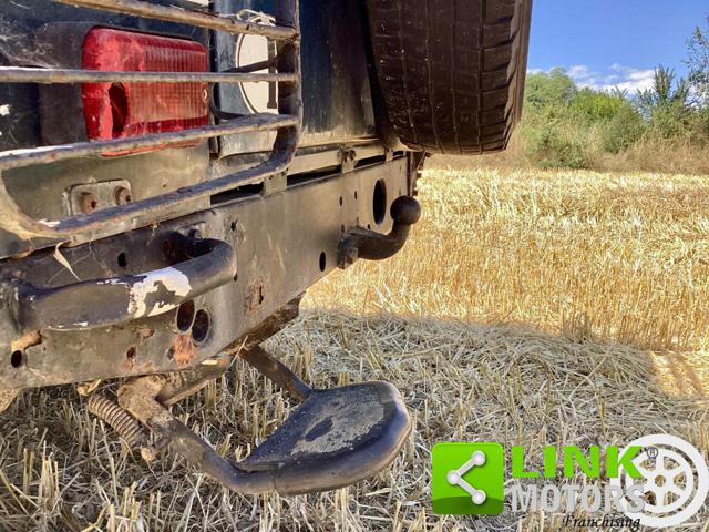 LAND ROVER Defender usata 26