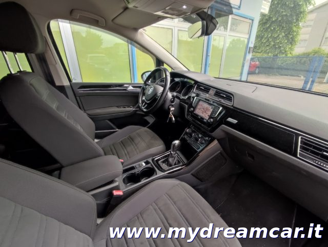 VOLKSWAGEN Touran usata, con Controllo trazione