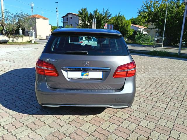 MERCEDES-BENZ B 180 usata, con Autoradio