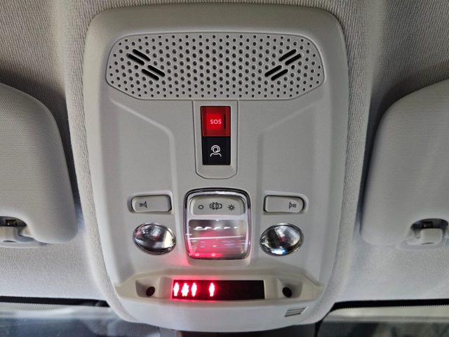 PEUGEOT 208 usata, con MP3