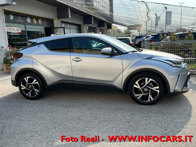 TOYOTA C-HR usata, con Climatizzatore