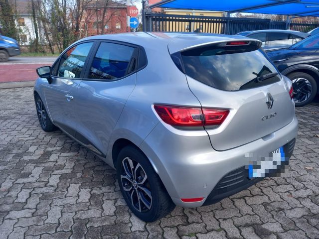 RENAULT Clio usata, con Airbag