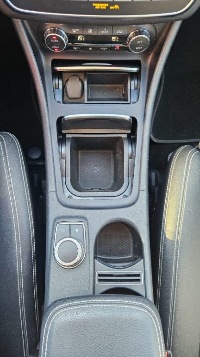 MERCEDES-BENZ GLA 200 usata, con Fari LED