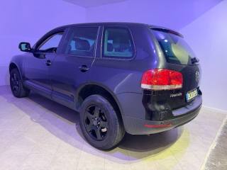 VOLKSWAGEN Touareg usata 9
