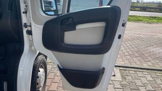 PEUGEOT Boxer usata, con Volante multifunzione