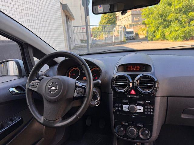 OPEL Corsa usata, con Boardcomputer