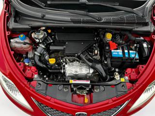 LANCIA Ypsilon usata, con Autoradio