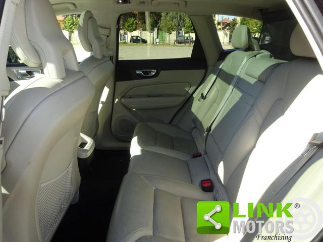 VOLVO XC60 usata, con Volante in pelle