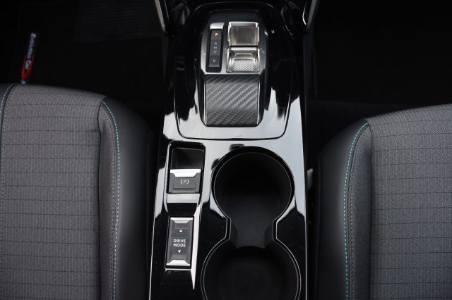 PEUGEOT 208 usata, con Park Distance Control