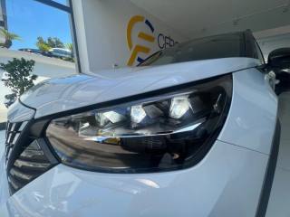 PEUGEOT 2008 usata, con Isofix